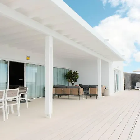 Aine Luxury Vila *